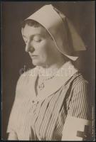 1918 Margit főhercegnő Thurn und Taxis Alcsúti kórházban adott személyes ajándéka őt ábrázoló fotólap feliratozással