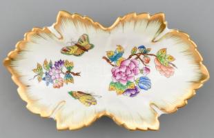Herendi Viktória mintás leveles tálka, kézzel festett, jelzett, kopásnyomokkal, 15x8,5 cm