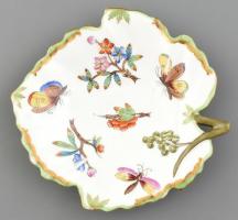 Óherendi jelzéssel Viktória mintás leveles tálka, kézzel festett, jelzett, kopásnyomokkal, 18,5x17 c...