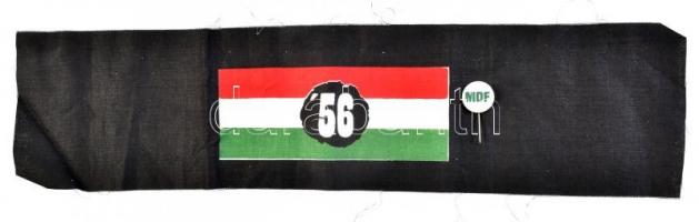 cca. 1990 karszalag 1956-os magyar zászló díszítéssel, MDF (Magyar Demokrata Fórum) kitűző. Korának megfelelő állapotban