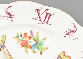 Herendi Viktória mintás porcelán falióra. Kézzel festett, jelzett, hibátlan. Az óra rész nincs kipró...