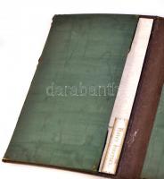 Régi irattartó mappa, faragott fa díszítéssel, szúette lyukakkal, 26×18 cm