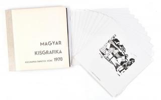 Magyar Kisgrafika. Kisgrafika Barátok köre 1970. Kiadói félvászon kötésű mappában. Számozott: 274/500. Eredeti metszetekkel, össz. 37 alkotó 37 db munkája. Klf. technikák, klf. méretben.