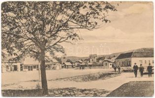 Kovászna, Covasna; Piata Regele Ferdinand cu baia &quot;Pocolsar&quot; / Ferdinánd király tér a Pokolsár gyógyfürdővel / square, spa, bath (r)