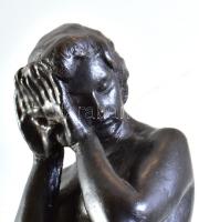 Bory Jenő (1879-1959) - Szégyenlőske (1922) női akt
Patinázott kerámia. Talapzaton jelezve: Bory J....