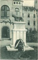 Marosvásárhely, Targu Mures; Monumentul latinitatii / Latinság emlékmű / monument