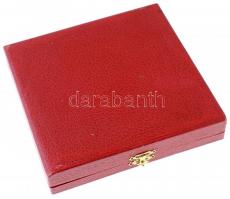 Asszonyi Tamás (1942-) 1979. "Szovjet-magyar közös űrrepülés" Br plakett peremen "AT&...