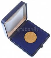 NSZK 1963. 2 1/2D Au "John F. Kennedy / Aureus Magnus" tokban (8,78g/0.980/26mm) T:1- (PP)...