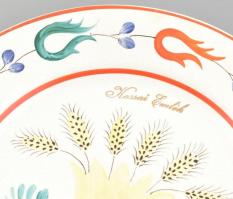 Hollóházi kerámia fali tányér "Kassai Emlék" felirattal, kézzel festett, jelzett, kopásnyo...