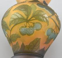 Gallé Tip jelzéssel váza virágmintával, savmaratott több rétegű, hibátlan, m: 16 cm