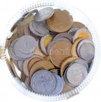 1942-2020. 110db (88xklf) forint, fillér fémpénz 1db pengővel, nagyrészt 1,1- állapotban (benne 2110Ft névértékben jelenleg forgalomban lévő érmék) T:1-2