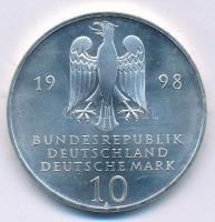 Németország 1998A 10M Ag "Hall-i Francke Alapítvány 300. évfordulója" T:1
Germany 1998A 1...