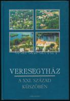 dr. Horváth Ferenc: Város születik... Veresegyház a XXI. század küszöbén. Veresegyház, 1999, CEBA Kiadó. Kiadói kartonált kötés, jó állapotban.