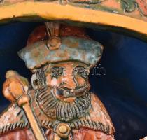 Varga Mátyás (1910-2002): Bethlen Gábor. Színes mázakkal festett fali kerámia, kisebb csorbák és tűz...