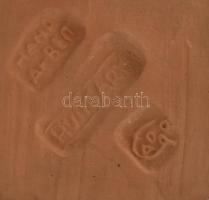 Gádor István (1891-1984): Virágos tálka, mázas kerámia, jelzett, hibátlan, 8,5x8,5 cm, m: 1,5 cm