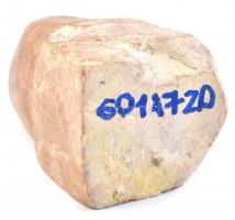 Nagy Sándor (1923-2017): Anya gyermekével. Márvány, jelzés nélkül. 15x5x6,5 cm. Körmendi Galéria ate...