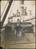 1927 Rotterdam, S/S Balaton fedélzetén, sérült fotó, sarokhiánnyal, 16×12 cm