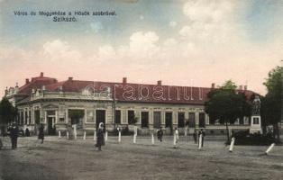 Szikszó with military monument