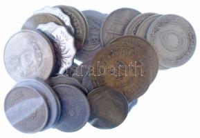 30db-os arab érmetétel, közte Libanon, Irak, Pakisztán, Szíria, Marokkó T:2-3
30pcs Arabic coin lot...