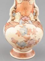 Kínai mini váza, kézzel festett, plasztikus díszítéssel, jelzés nélkül, mázrepedésekkel, kisebb kopá...