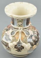 Kis méretű japán satsuma jellegű váza. Kézzel festett, jelzett, kopott, mázrepedéssel 18 cm