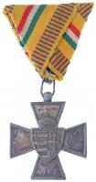 1940. "Nemzetvédelmi Kereszt / A Hazáért" ezüstözött hadifém kitüntetés nem eredeti mellsz...