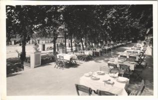 Esztergom, Hotel Szent István fürdő szálloda és éttermek. Bérlő: Wenesz János (vágott / cut)