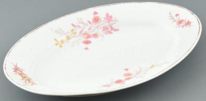 Virágmintás porcelán húsos tál, jelzés nélkül, részben kézzel festett, kopásnyomokkal, 32×22 cm