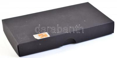 3 db bontatlan mexikói szivar dobozban