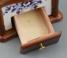 Bergner kávédaráló, fajansz, fa, hibátlan m: 18,5 cm