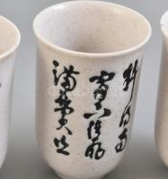 Japán szakés készlet, porcelán, 1 db kiöntő, 4-4 db . csészével, apró csorba. m: 7,5 cm, 5,2cm, 2,7 ...