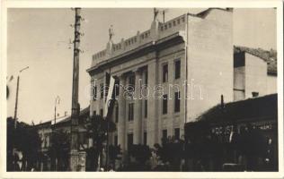 1940 Marosvásárhely, Targu Mures; bevonulás, Krausz Dávid üzlete / entry of the Hungarian troops, shops. photo + "1940 Marosvásárhely visszatért" So. Stpl