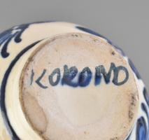 4 db kis méretű korondi váza. Mázas kerámia, kézzel festett, jelzett, helyenként kis sérülésekkel, k...