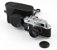Zorkij-4 szovjet fényképezőgép, Jupiter-8 50 mm f/2 objektívvel, eredeti bőr tokjában, kissé kopottas / vintage Russian camera in original leather case