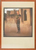 Annie Leibovitz (1949-): Clint Eastwood. Fotóprint, papír, jelzés nélkül, üvegezett fa keretben, 43x43 cm, keret belső méret: 70x50 cm