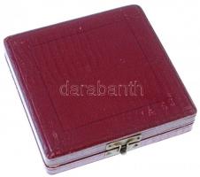 1953. "Esti Budapest Jégkorong Nagydíja 1953. II." kétoldalas Zn díjérem dísztokban + 3xkl...