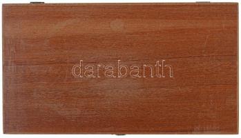 1979-1980. Az Állami Pénzverő által kiadott, 8xklf, jelzett Ag bélyegérem és 1db jelzett Ag kitűző (...