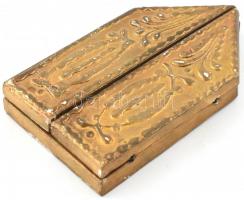 Díszes 'mini' szárnyasoltár, fa gipsz rátéttel, arany színű festéssel, Filippo Lippi: Szűz...