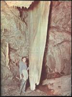 Jakucs László: Aggteleki cseppkőbarlang. Budapest, 1952, Művelt nép. Illusztrált kiadói félvászon kö...