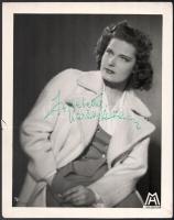 Karády Katalin (1910-1990) színésznő dedikált fotója A makrancos hölgy c. filmből. Nagy méretű feliratozott fotó beszakadással 30x24 cm