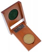 2000. "Bezerédj Díj - Alapítva 2000 / Adó- és Pénzügyi Ellenőrzési Hivatal" peremén jelzet...