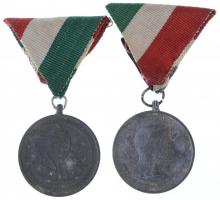 1940. Erdélyi részek felszabadulásának emlékére Zn emlékérem nem eredeti mellszalagon. Szign.: BERÁN L. + 1941. Délvidéki Emlékérem Zn emlékérem nem eredeti mellszalagon. Szign.: BERÁN L. T:2-,3 patina Hungary 1940. Commemorative Medal for the Liberation of Transylvania Zn medal with not original ribbon. Sign.: BERÁN L. + 1941. Commemorative Medal for the Return of Southern Hungary Zn medal with not original ribbon. Sign.: BERÁN L. C:VF,F patina NMK 428, 429