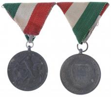 1940. "Erdélyi részek felszabadulásának emlékére" Zn emlékérem nem eredeti mellszalagon. S...
