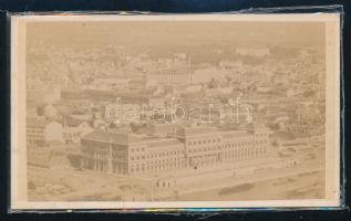 cca 1875 Budapest, Fővámház (Budapesti Corvinus Egyetem) épülete, mellette még nem épült meg a Központi Vásárcsarnok, keményhátú fotó, 6,5×10,5 cm