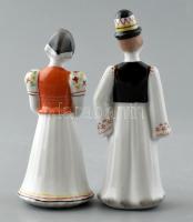 Hollóházi matyó népviseletes pár. Kézzel festett, jelzett, minimális kopással 12 cm, 11 cm