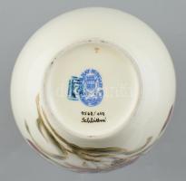 Zsolnay virág mintás váza, kézzel festett, jelzett, apró kopásnyomokkal, mázrepedéssel m: 26,5 cm