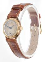 Arany (Au) 14K Uris női óra, másodpercmutatóval, jelzett, nem jár, tokon kis sérüléssel, d: 2 cm, br...