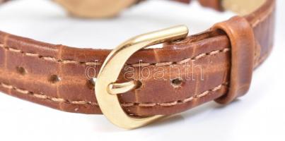 Arany (Au) 14K Uris női óra, másodpercmutatóval, jelzett, nem jár, tokon kis sérüléssel, d: 2 cm, br...