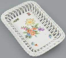Herendi virágmintás porcelán fonott tál, jelzett, hibátlan, vaspötty 12x17,5 cm