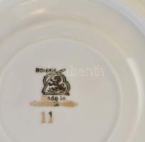 Bohemia virágos mintájú porcelán mokkás készlet. Fehér és arany mázas. Jelzett, minimális kopással